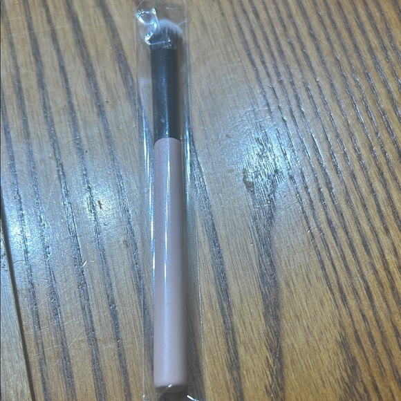 Gucci Makeup Brush Collection - GWP Gift - Picture 4 of 9